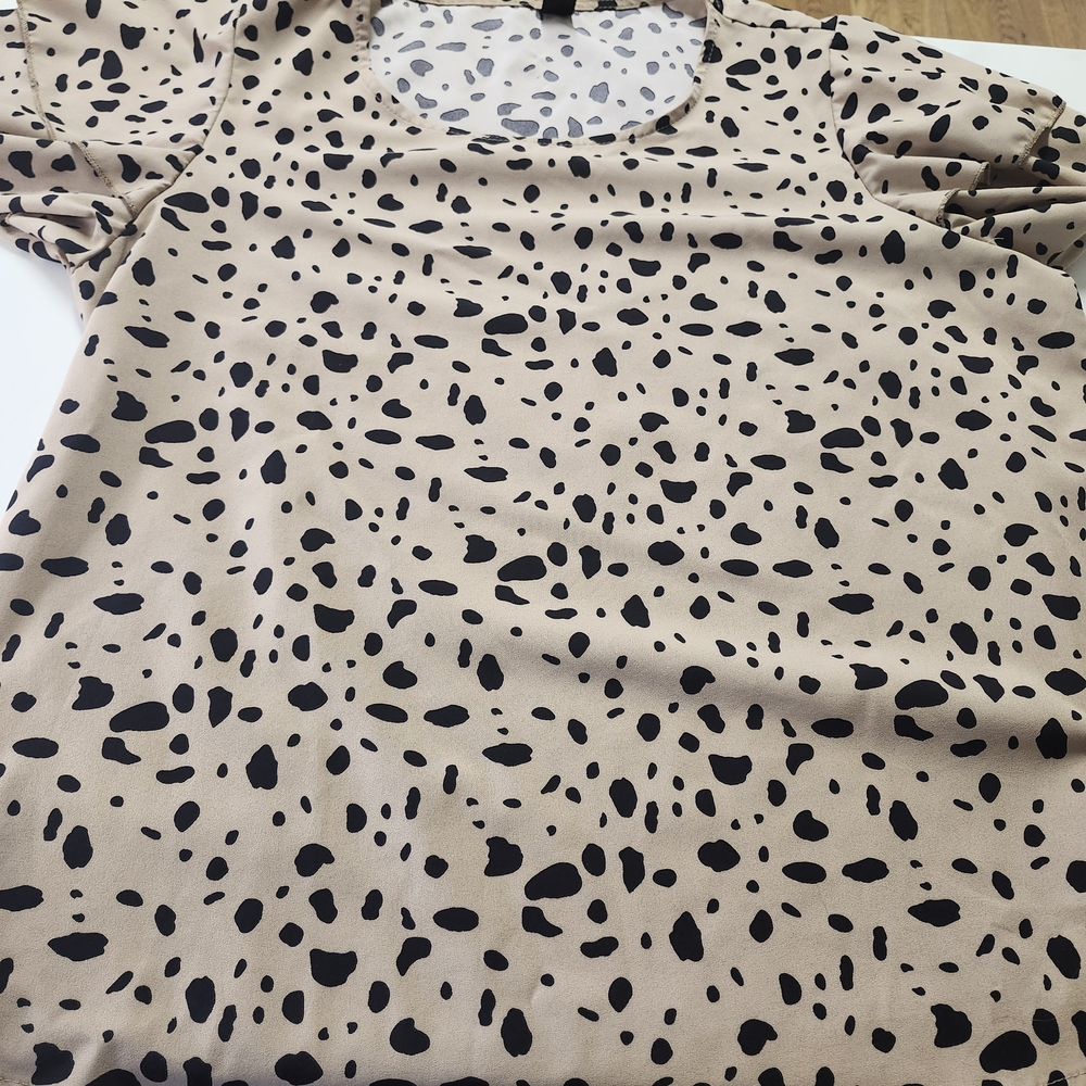 SHEIN Beige and Black Spotted Blouse